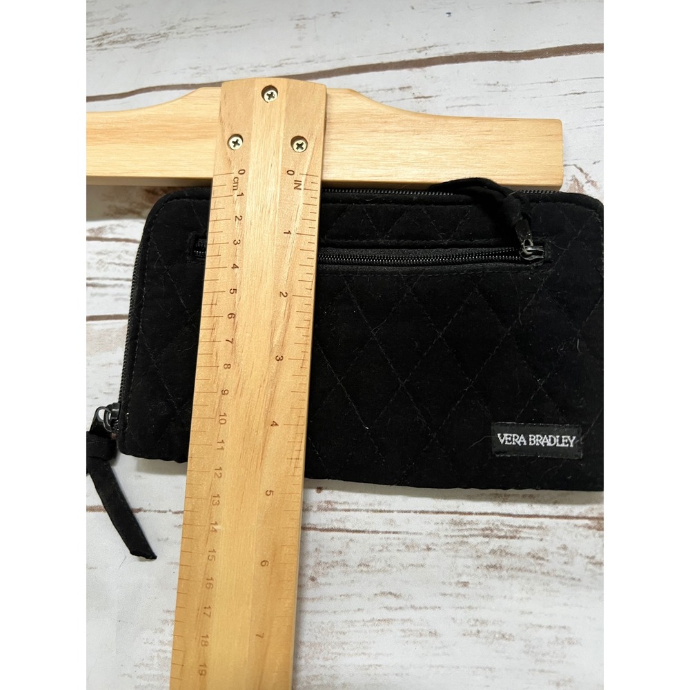 Vera Bradley Wallet Black Quilted Cotton Zip Around ID Window 8x4.5in - Picture 4 of 6